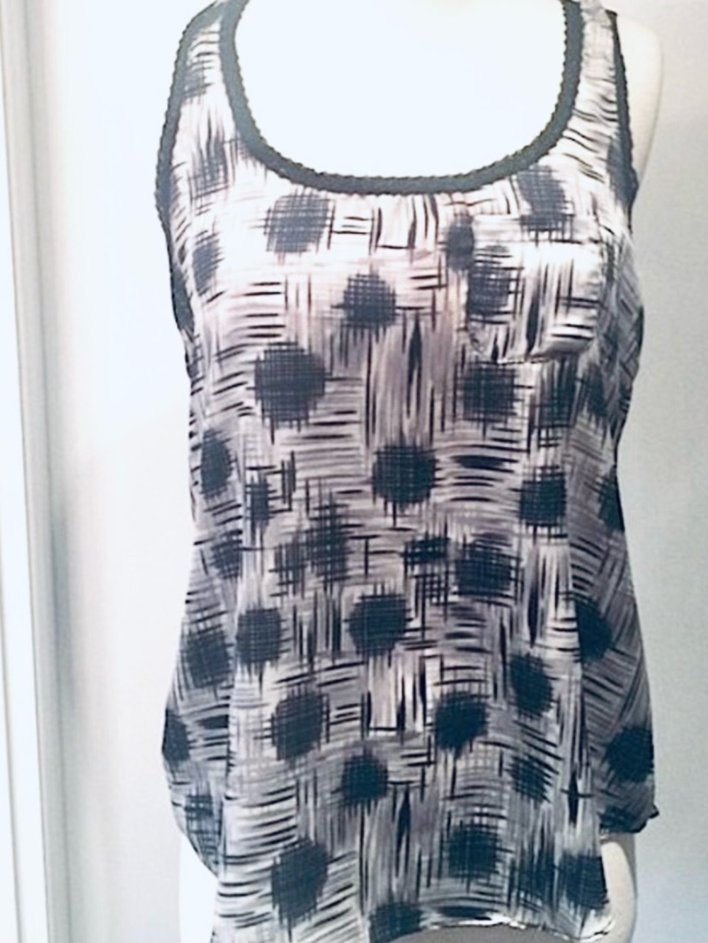 H.I.P. Abstract Graphic Pattern Tank Top - Picture 1 of 4